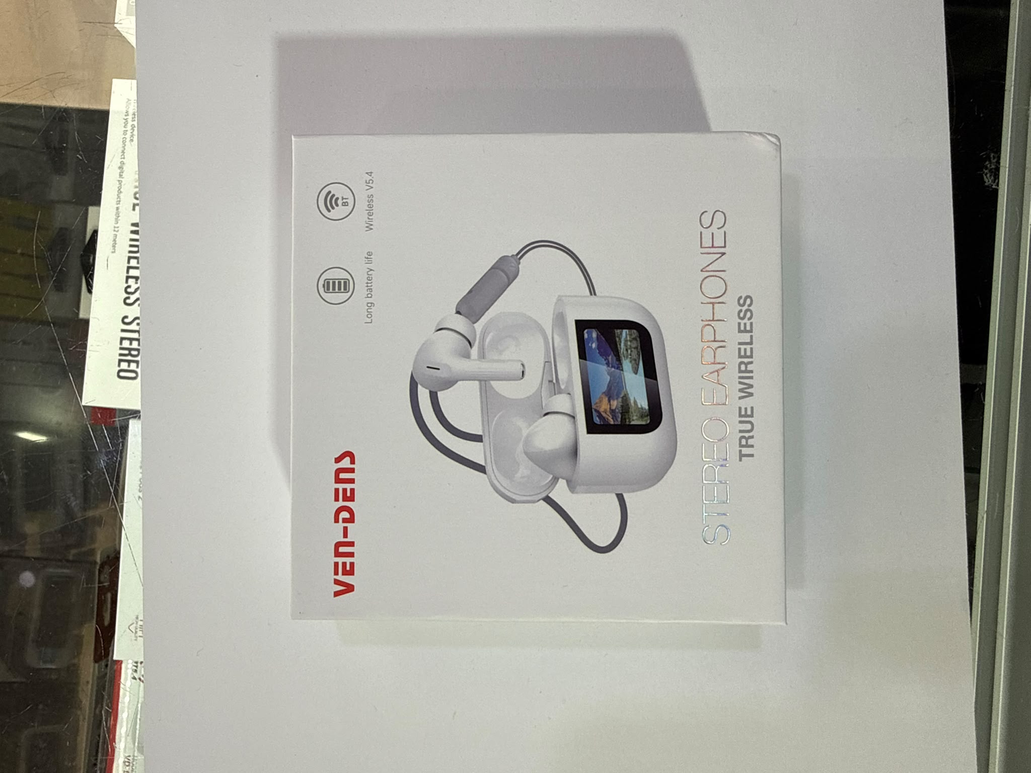 VEN-DENS True Wireless Earbuds with Smart Screen Case (White)