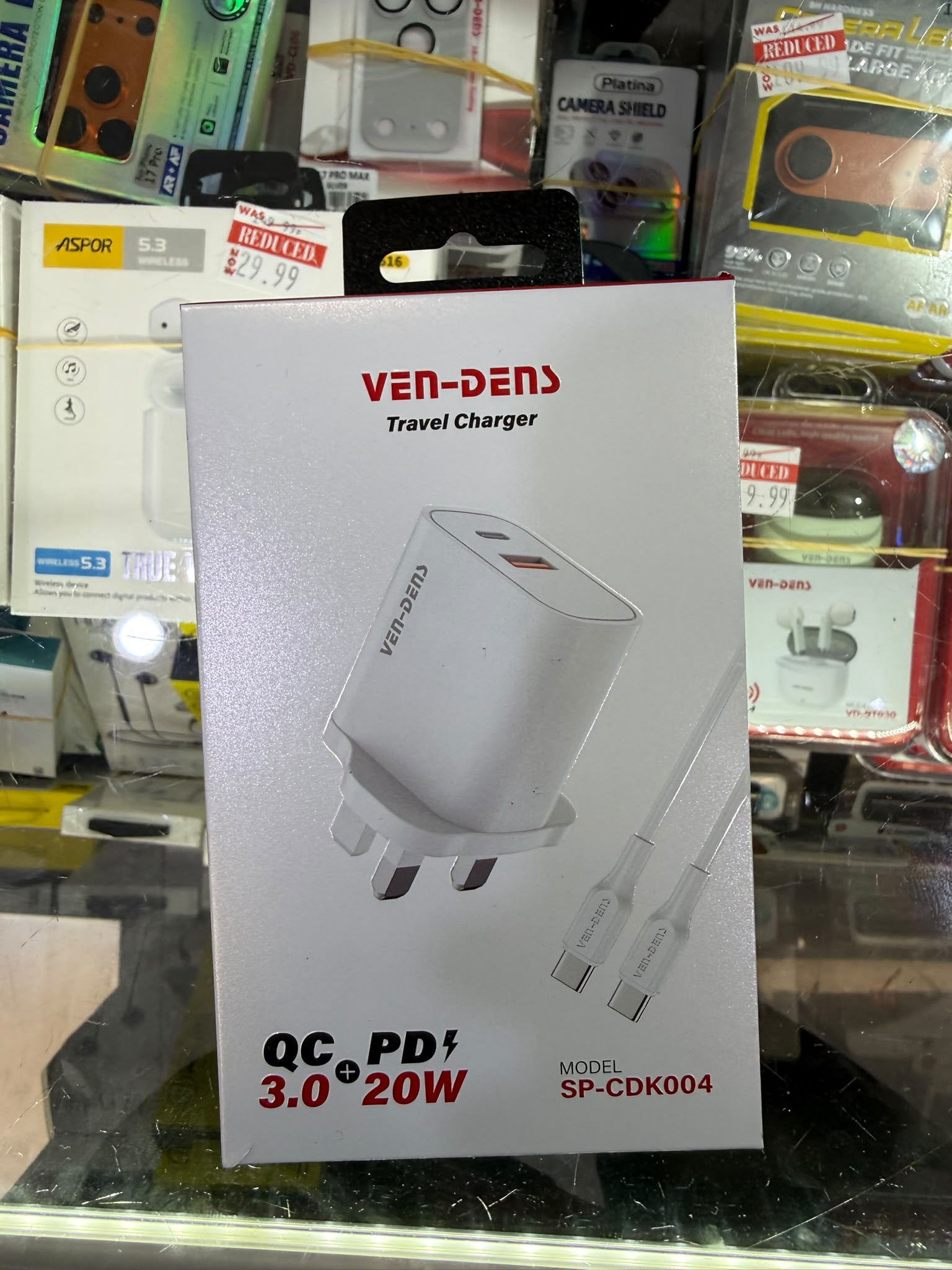 VEN-DENS SP-CDK004 Travel Charger PD 20W + QC 3.0 (UK Plug)